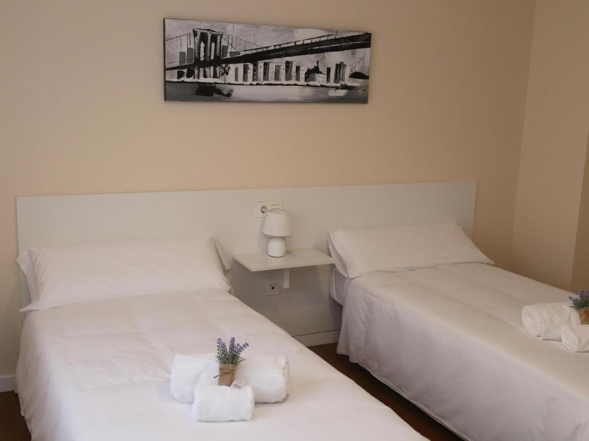Apartamento turisticos Puente Romano P4 1-A Salamanca Bagian luar foto